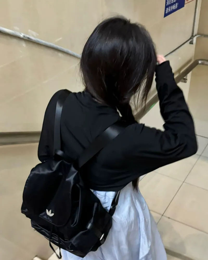 ADIDAS ORIGINALS  索繩翻蓋 Backpack (2 Colours)