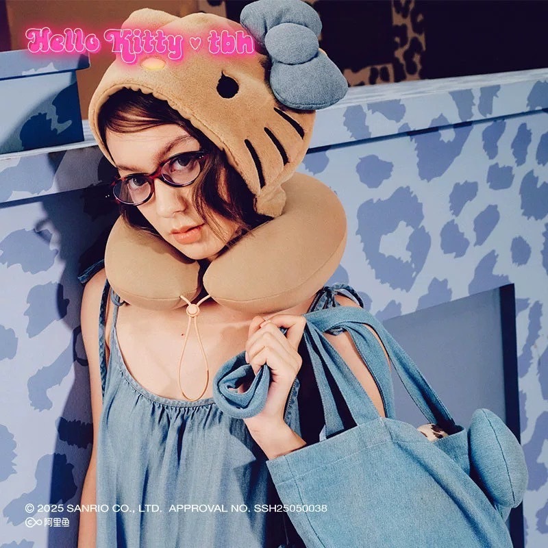 【Luxury】聯名新款 tbh 野獸派家居 × 三麗鷗 Hello Kitty 抱枕 & U型頭枕 凱蒂貓 外出旅遊 護頸枕頭
