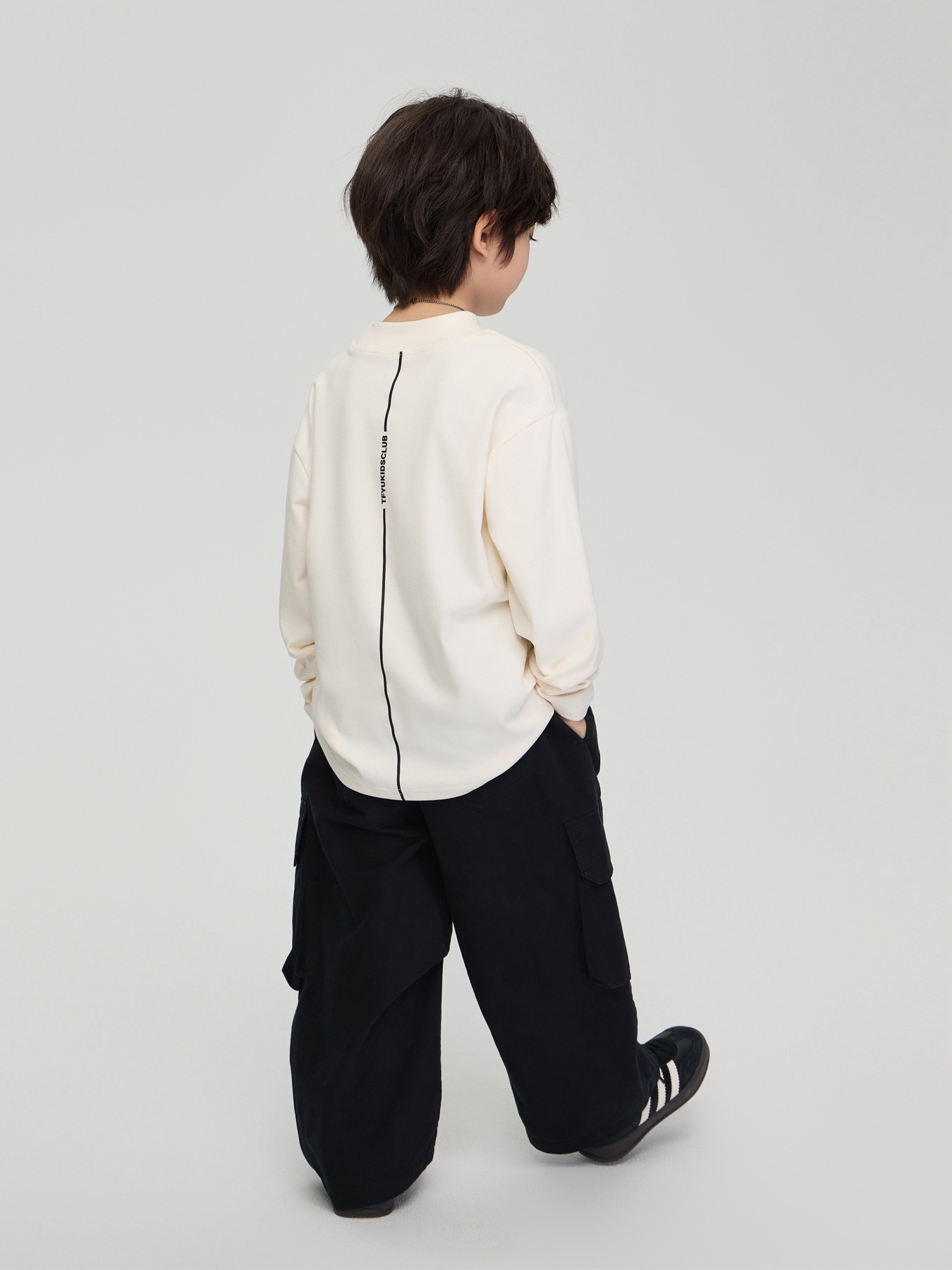 四色柔軟內搭上衣