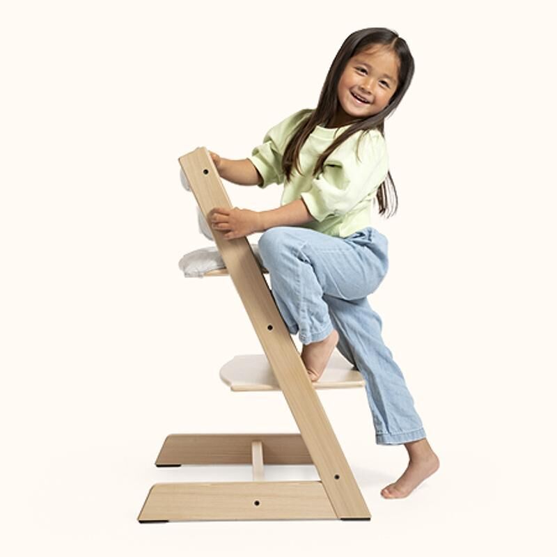 Tripp Trapp成長椅,3-12歲,材質堅固,擁有良好承重,大人小孩皆可使用。
