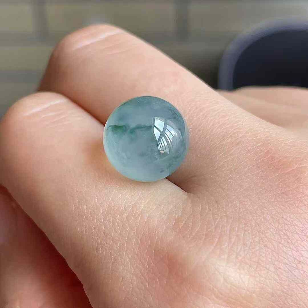 975548 翡翠高冰飄花圓珠 (12mm直徑)