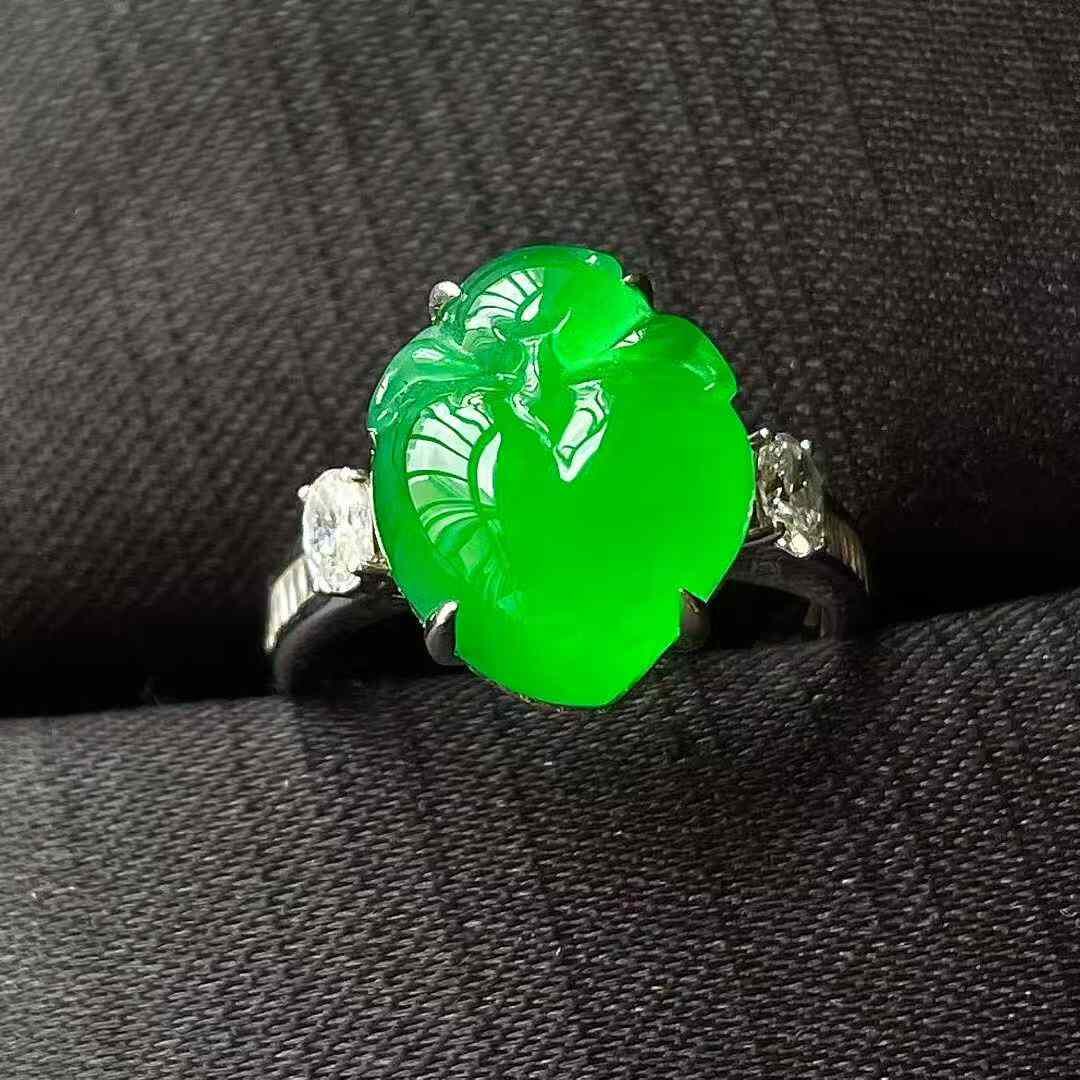 975549 翡翠高冰陽綠桃子