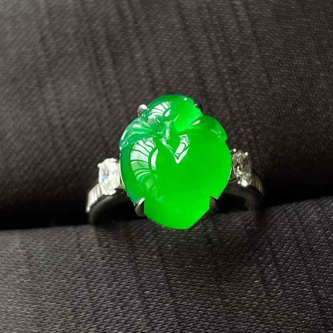 975549 翡翠高冰陽綠桃子