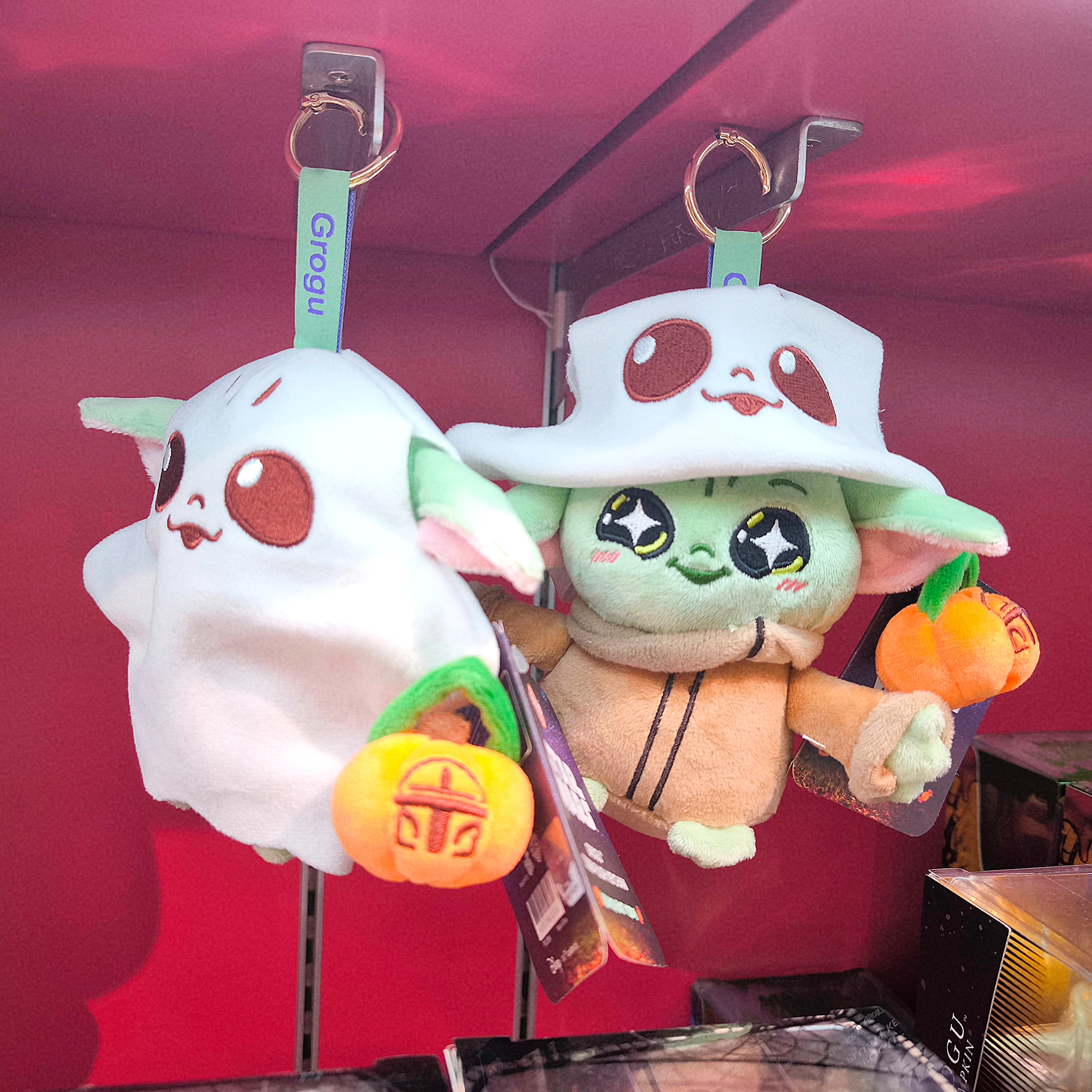 Hot Toys Star Wars Grogu Cosbi Plush Keychain Halloween