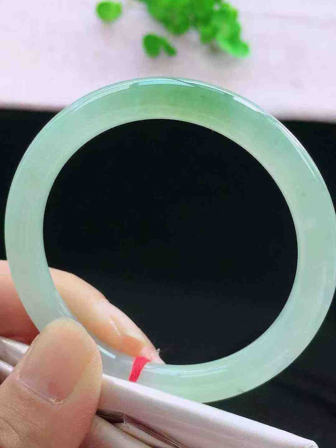 冰黃翡圓條翡翠手鐲冰黃翡圓條翡翠手鐲