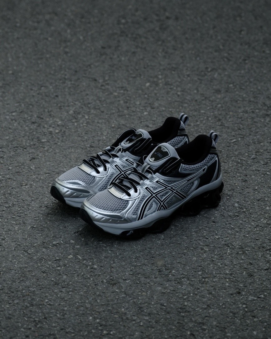 Asics Gel-Quantum Kinetic 金屬黑