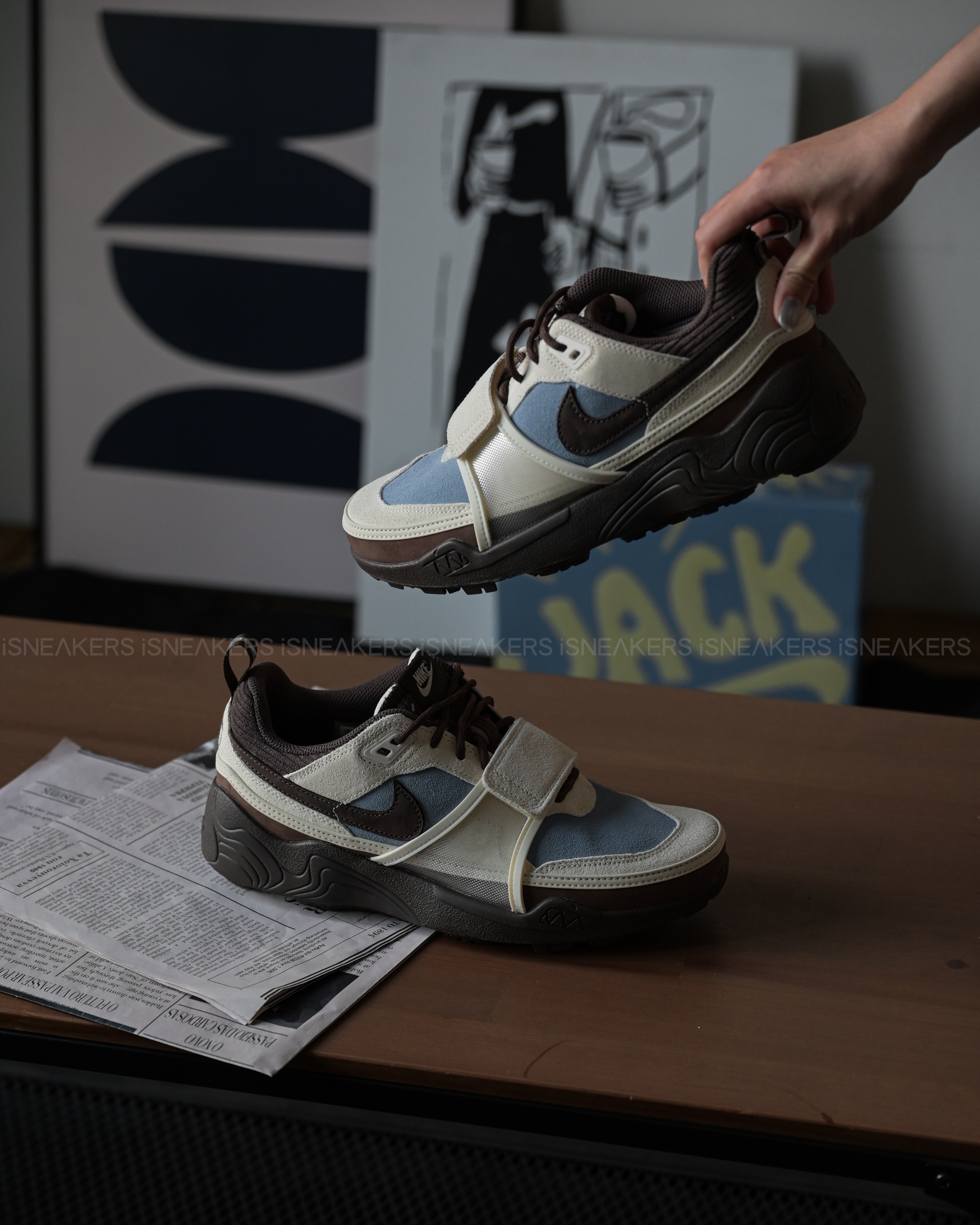 iSNEAKERS｜Travis Scott x Nike Zoom Field Jaxx "Leche Blue" 摩卡藍 HQ3072-400