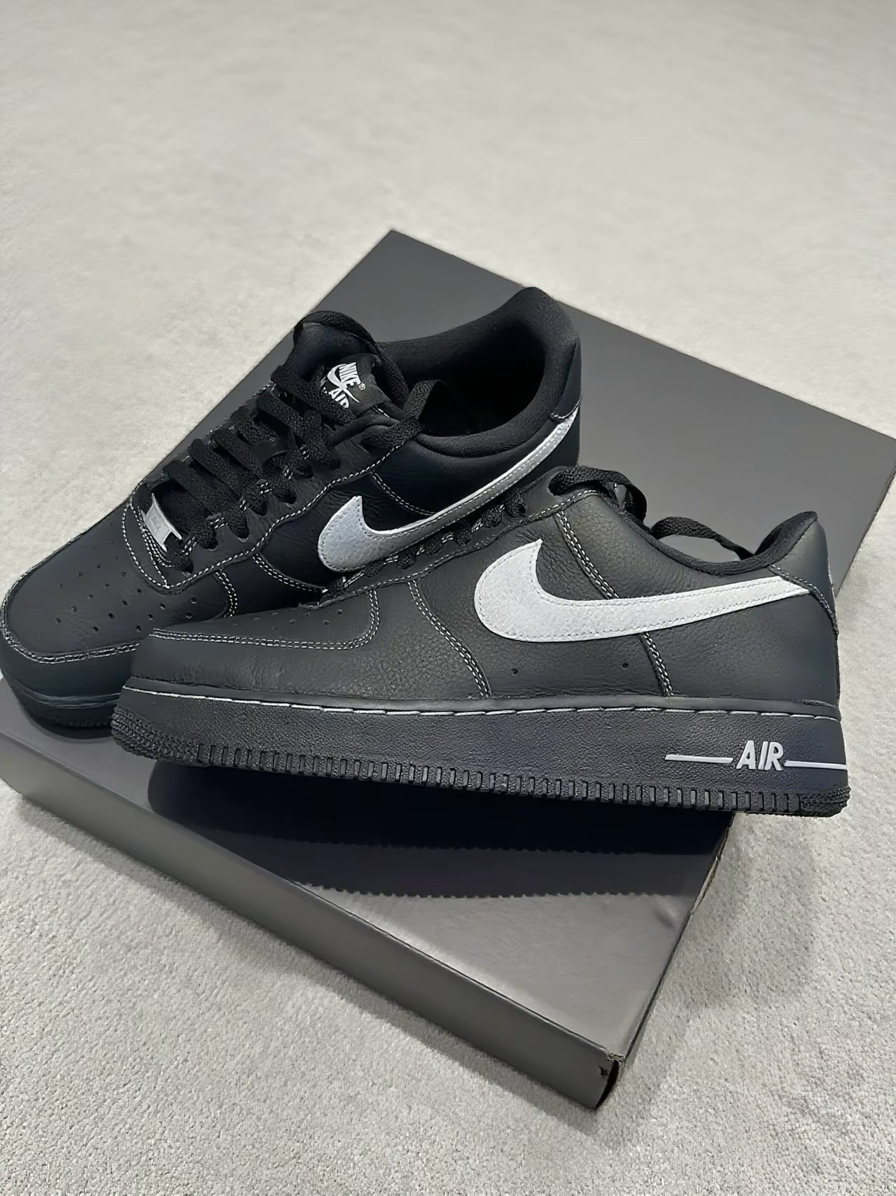 KTQ STORE ‧ NIKE Air Force 1 Low LV8 黑荔枝皮革 灰銀勾 男鞋 HQ2037-006