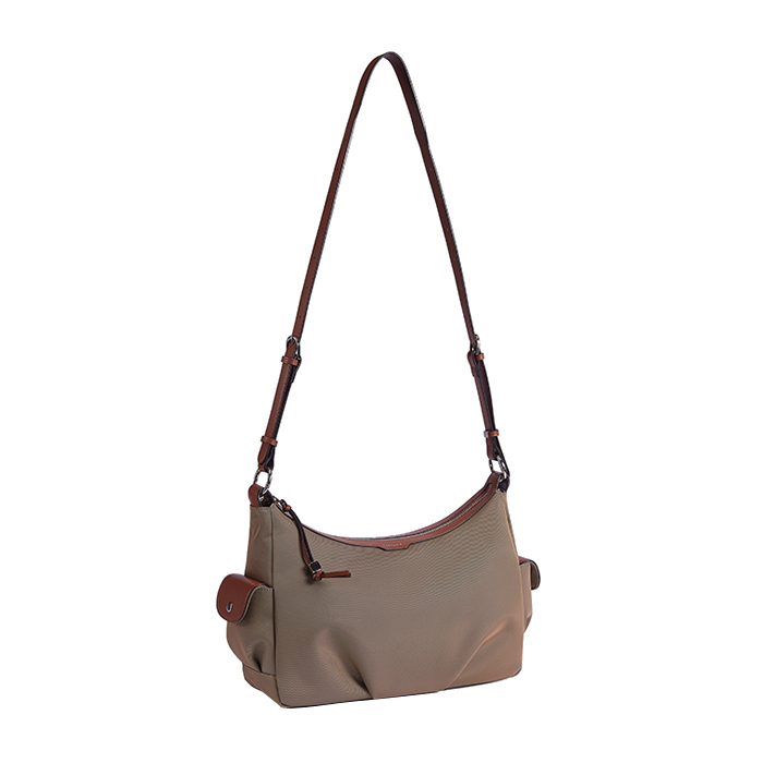 VOYAGE 尼龍斜背袋