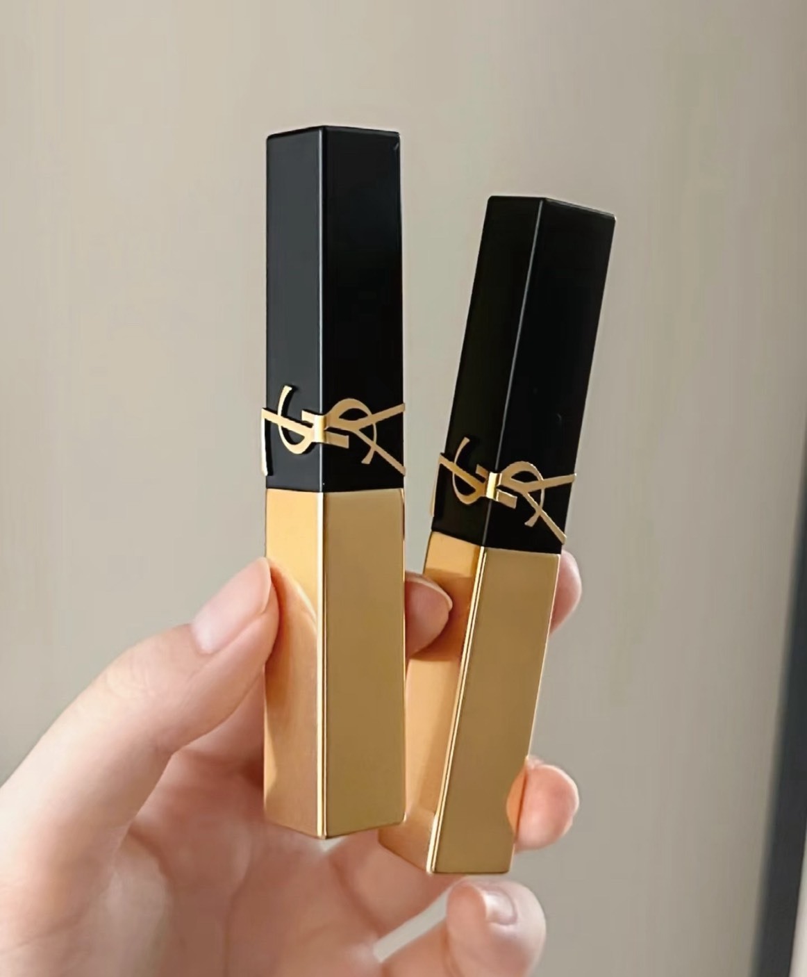 <缺貨即下架⚡️> YSL-奢華緞面絲絨唇膏2.2g