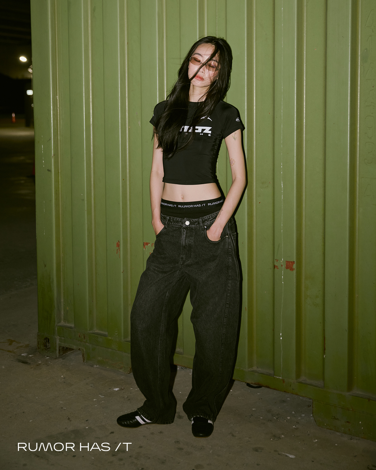 Black Sagging Barrel Jeans