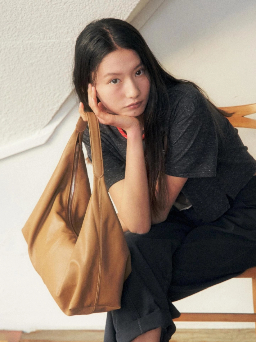 【 4/19收單 】｜Bucks & Leather 慵懶風真皮三角單肩包