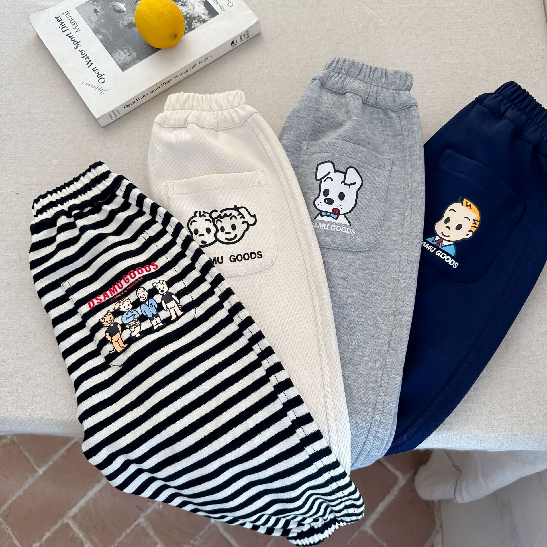 日雜塗鴉風格長褲