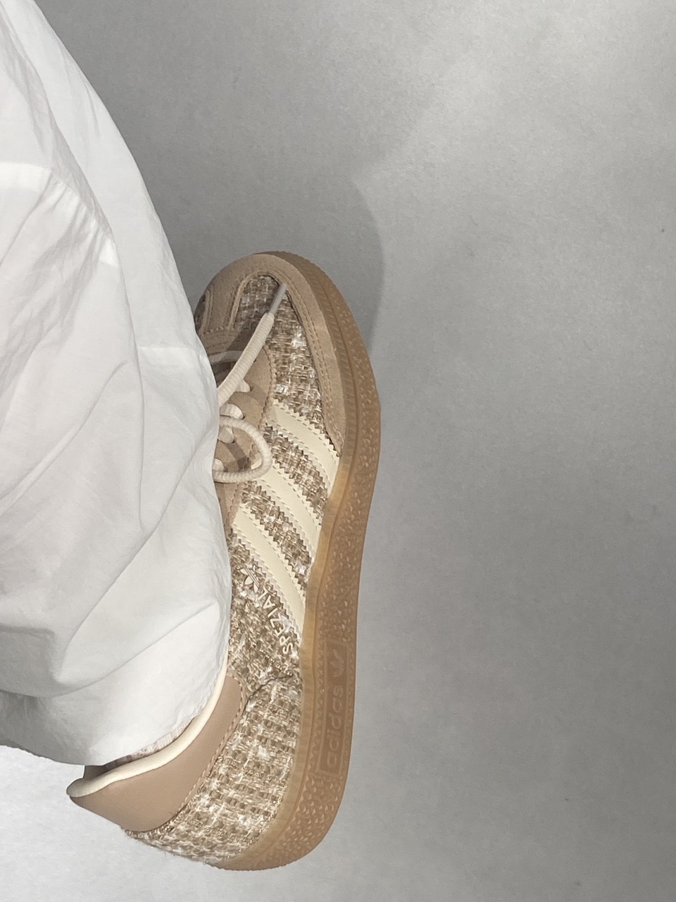 ADIDAS HANDBALL SPEZIAL 小香風 毛呢 奶茶色 米色 大地色 焦糖底 女鞋 JR4504 / 調貨
