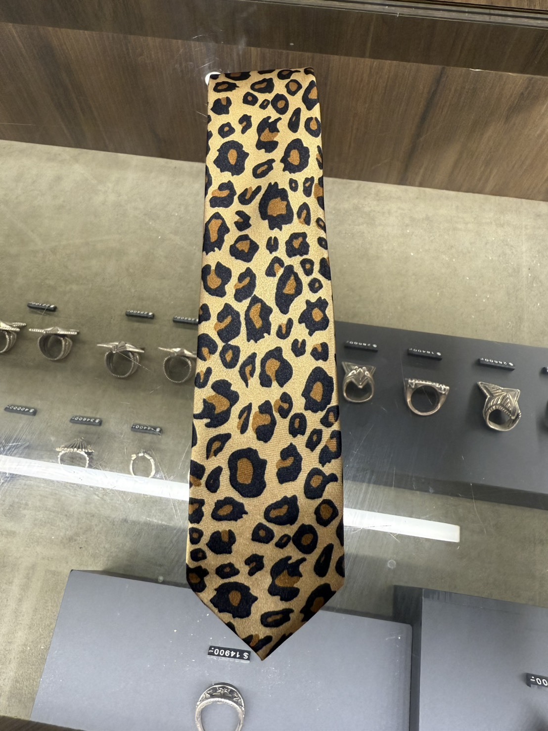 豹紋領帶