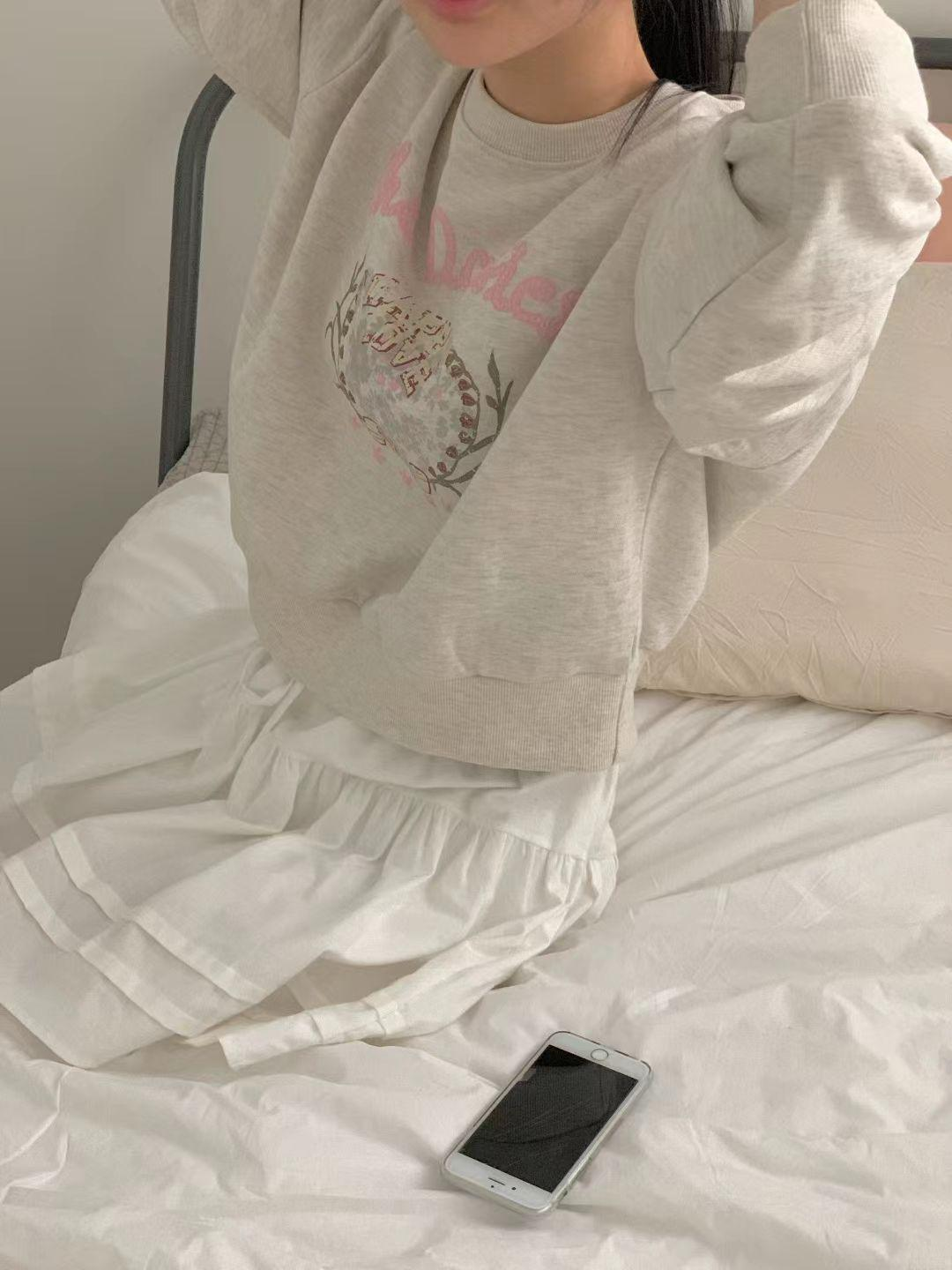 Daisy衛衣(燕麥色)