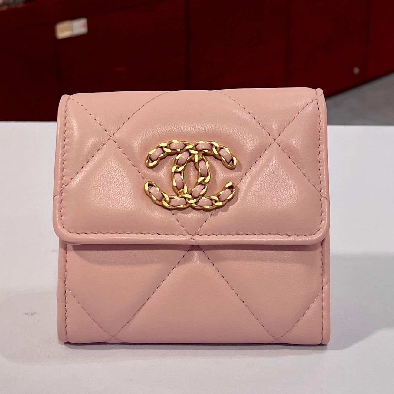 全新CHANEL 19 短銀包 AP1064 粉色羊皮金扣 #BRAND NEW #香榭站正品