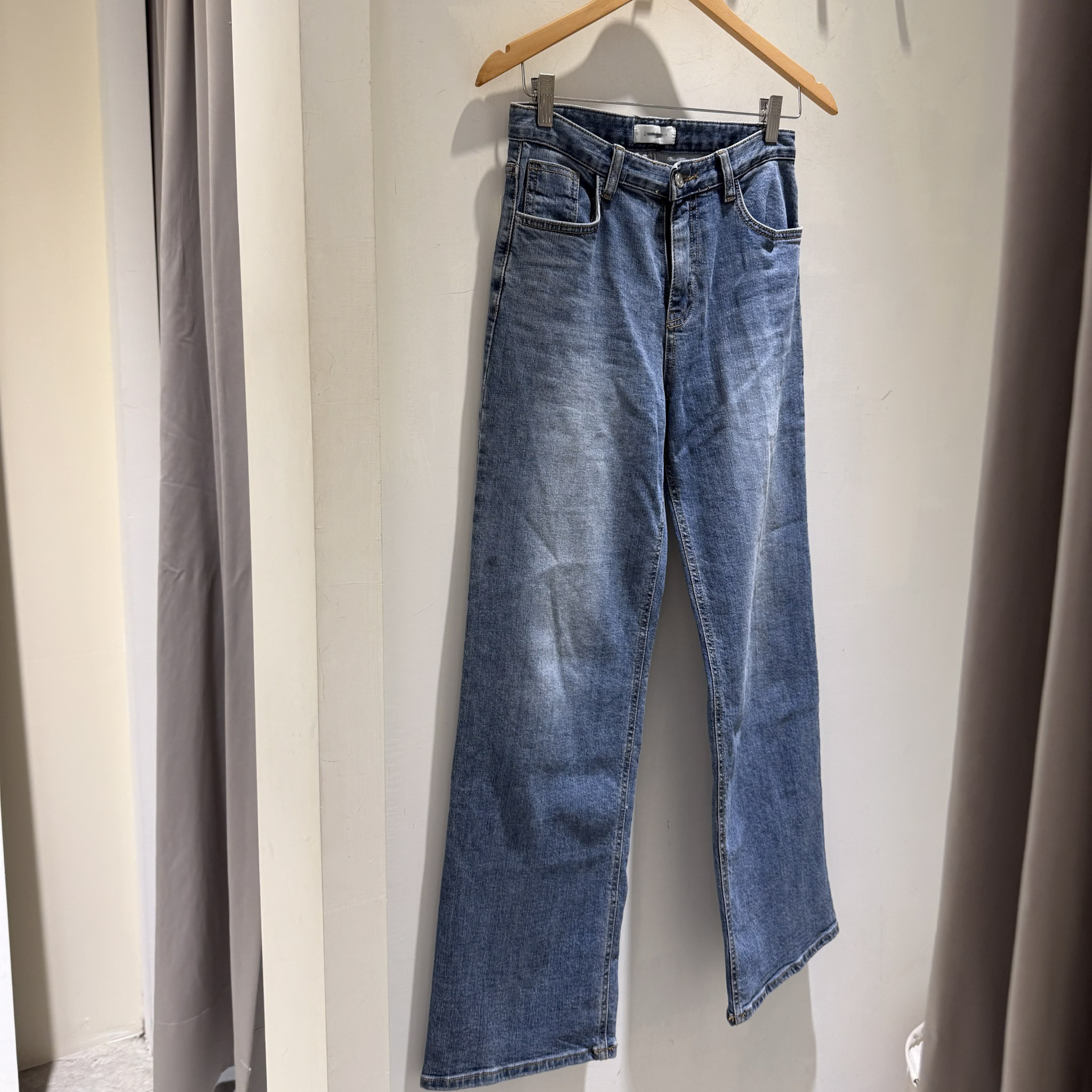 長腿小姐姐刷色牛仔褲(S)