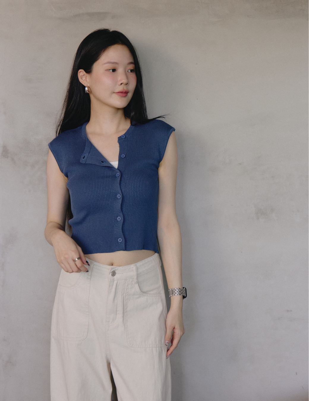 斜扣針織無袖上衣（深藍色/3尺寸）