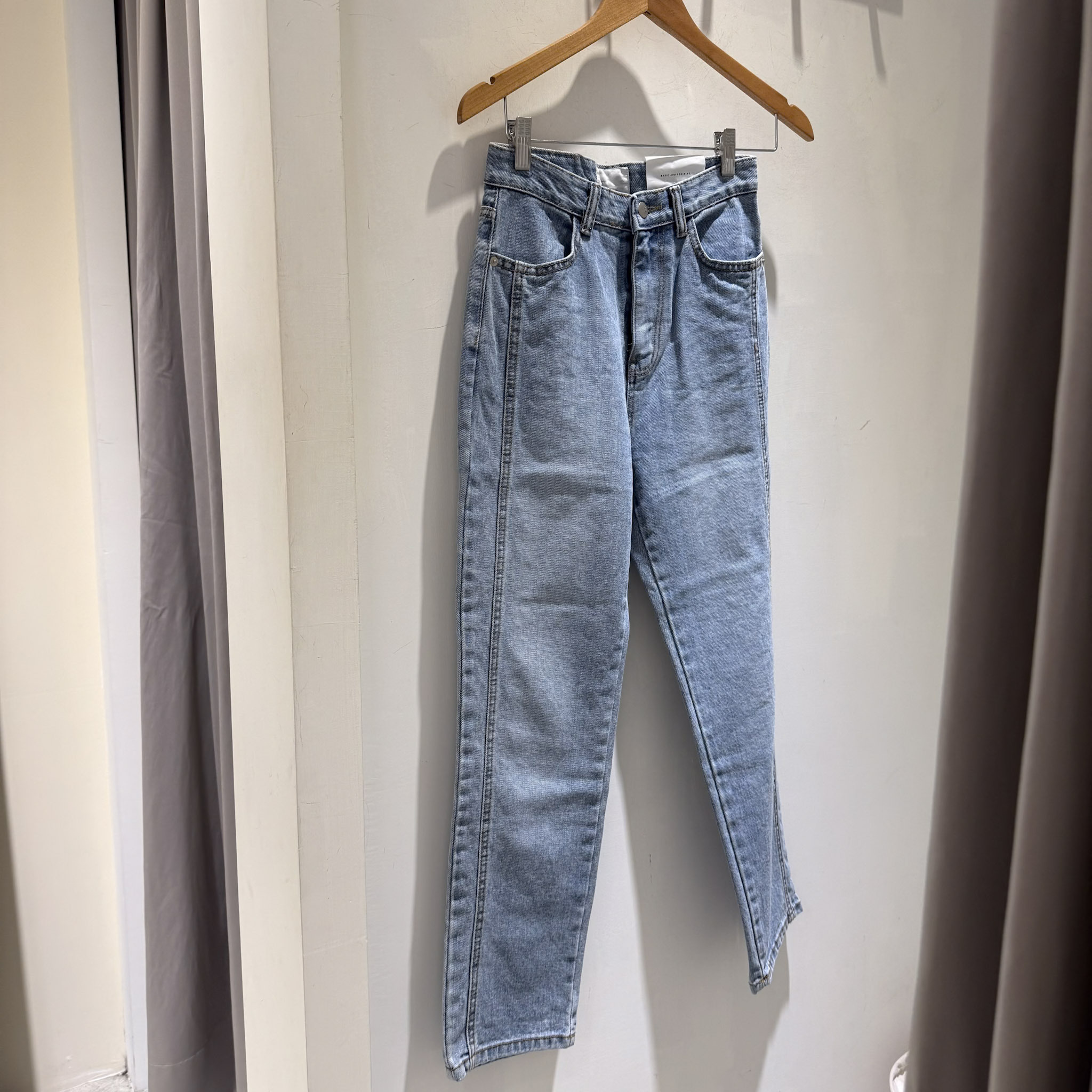 中高腰瘦瘦收骻前移車線小直筒牛仔(S)