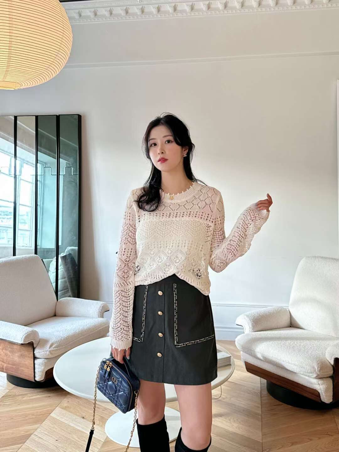 AS5015 針織通花長袖上衣