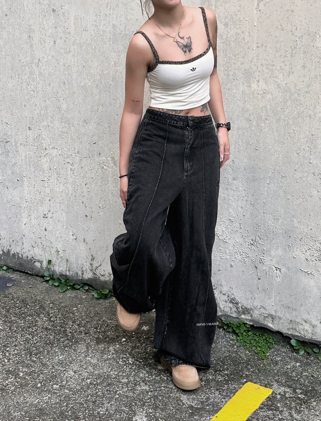 脆上超火🔥 ADIDAS MONTREAL JEANS 三葉草 牛仔長褲 兩色