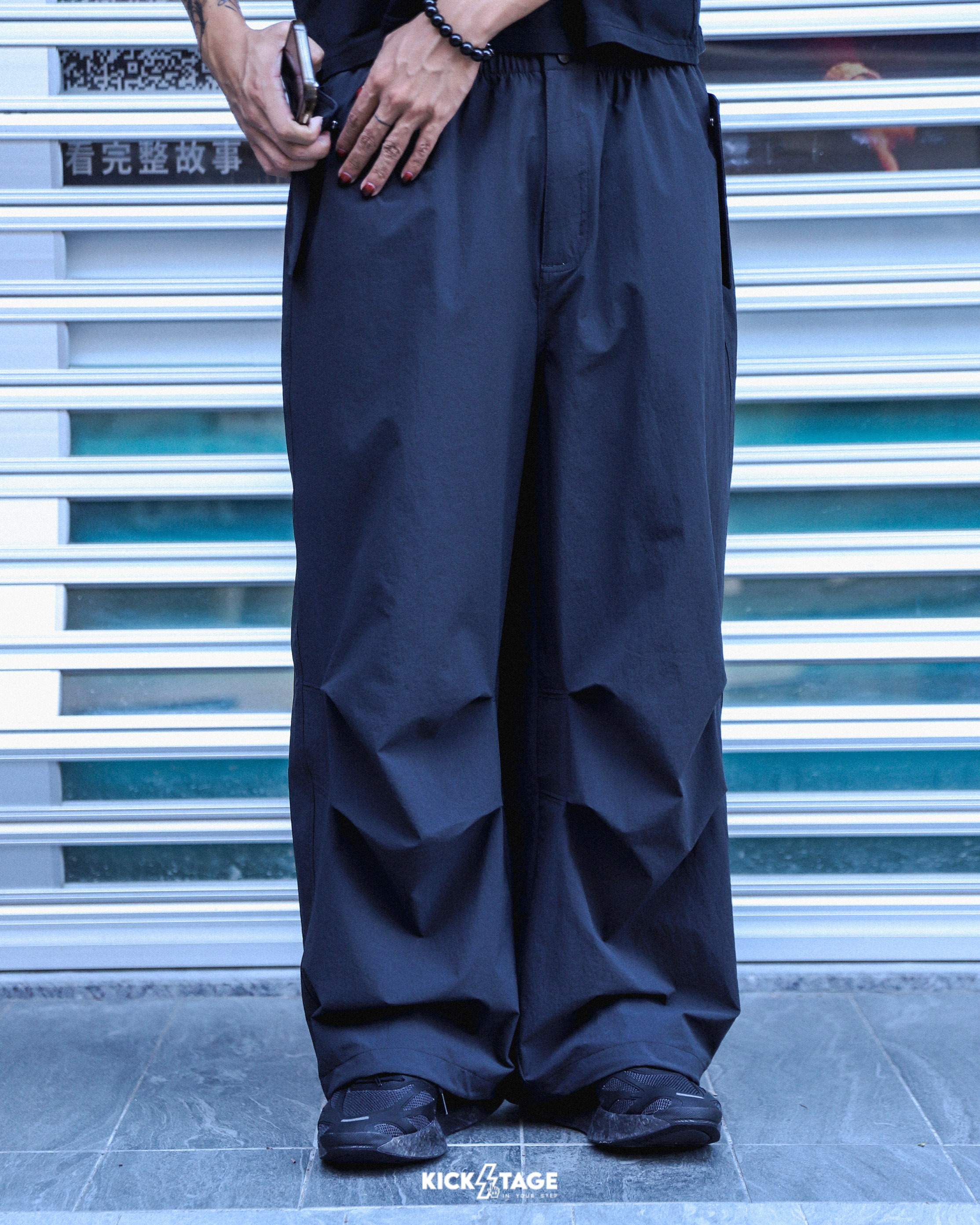 男款 ADIDAS PREMIUM ESSENTIALS 黑色 崔秀彬同款 寬鬆 休閒 抽繩褲腳 工裝褲 降落傘褲 寬褲【JD2111】