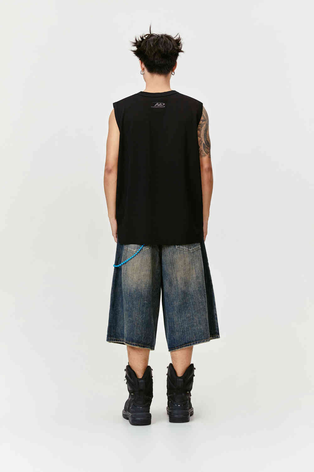 - SIMPLEACTION - 美式設計感無袖上衣