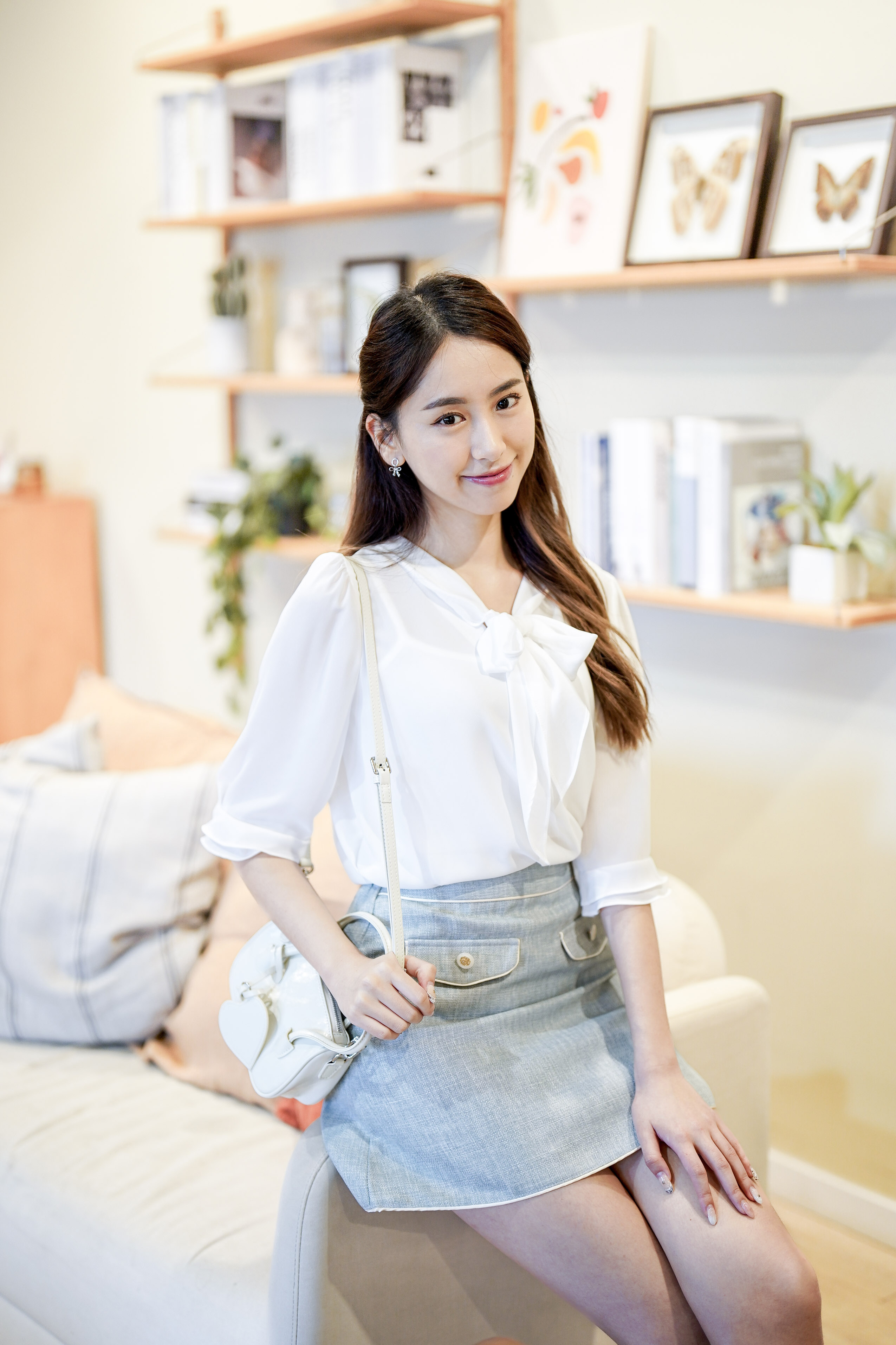 T1377 Luminous Ribbon Blouse