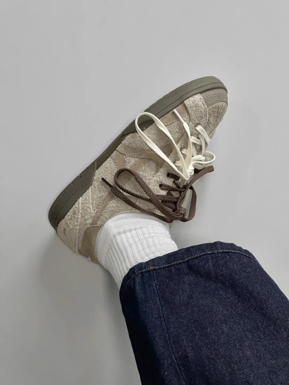 MIZUNO CT CLUB 灰咖 奶灰 低飽和 4色鞋帶 撞色 復古 薄底鞋 男女鞋 D1GH261004 / 預購