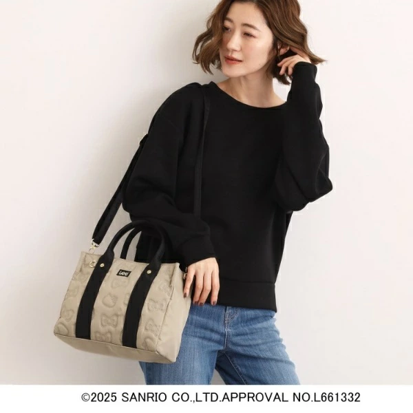 25134-KT [Lee 別注版] Sanrio Hello Kitty x Grove 聯乘蝴蝶結夾棉車花方形兩用手袋 米色 #JP-GV25-551