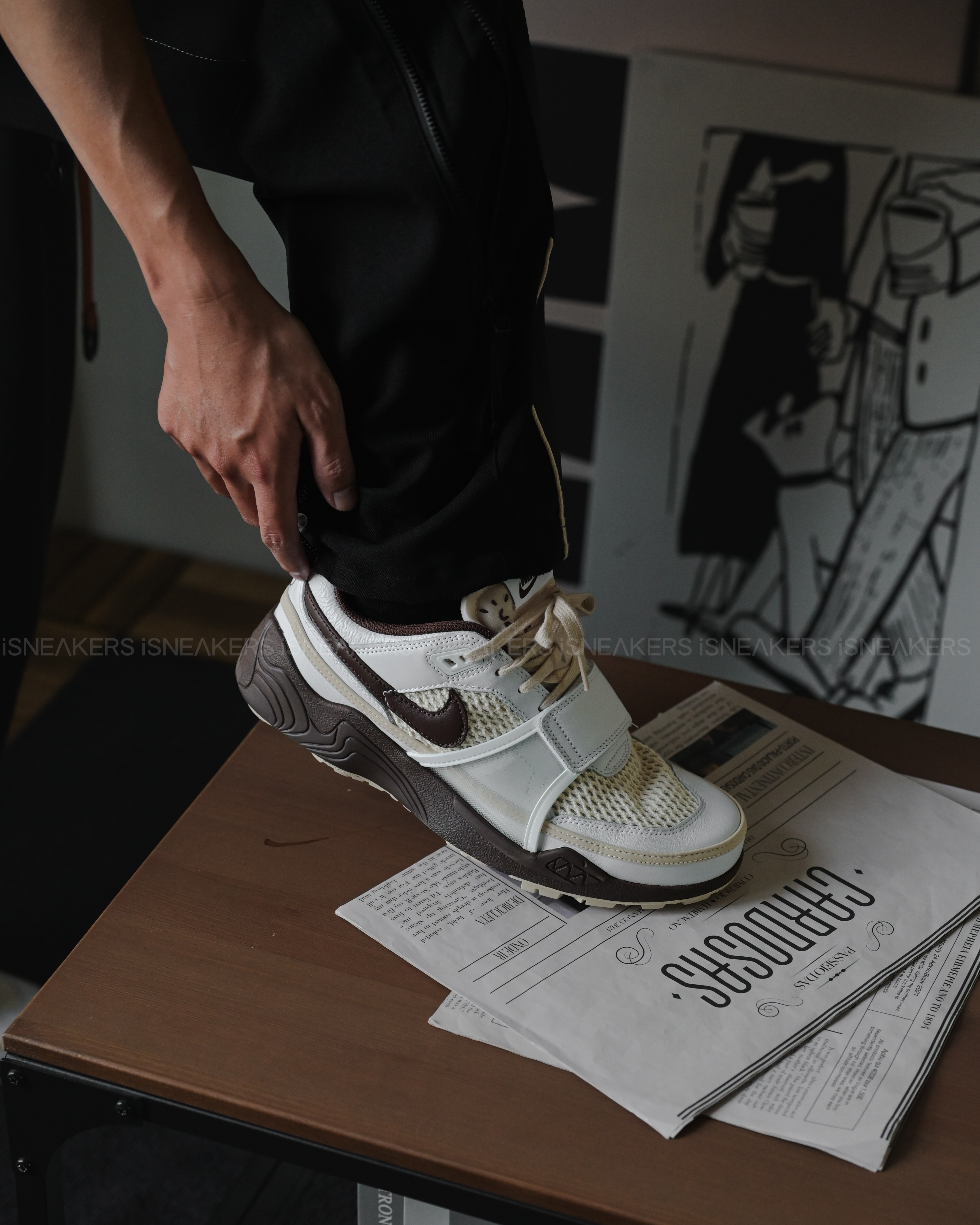 iSNEAKERS｜Travis Scott x Nike Zoom Field Jaxx "Light Chocolate" 巧克力 HQ3073-100