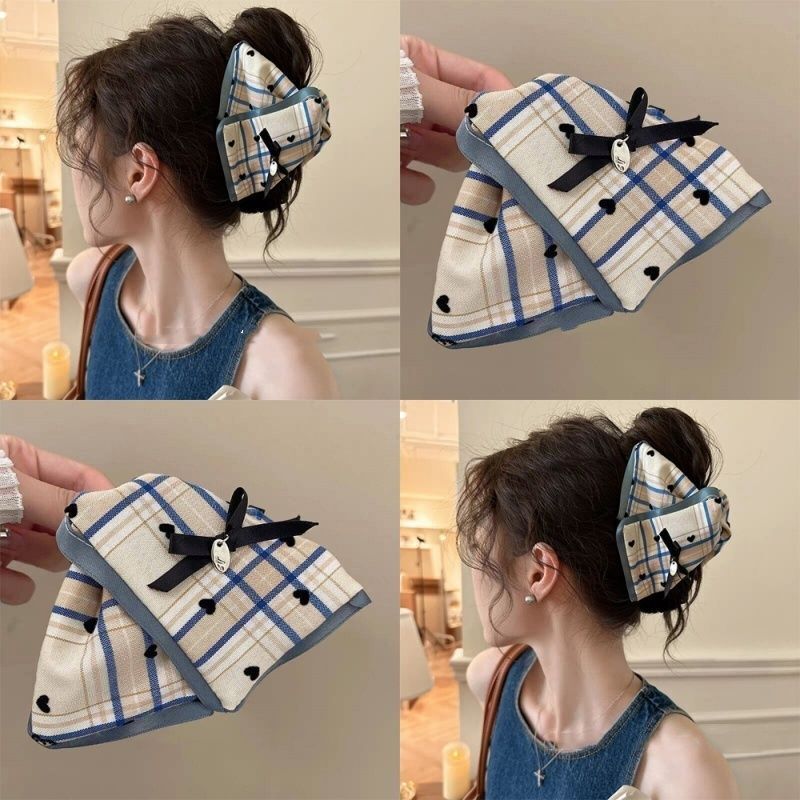 French Classic Plaid Triangle Hair Claw