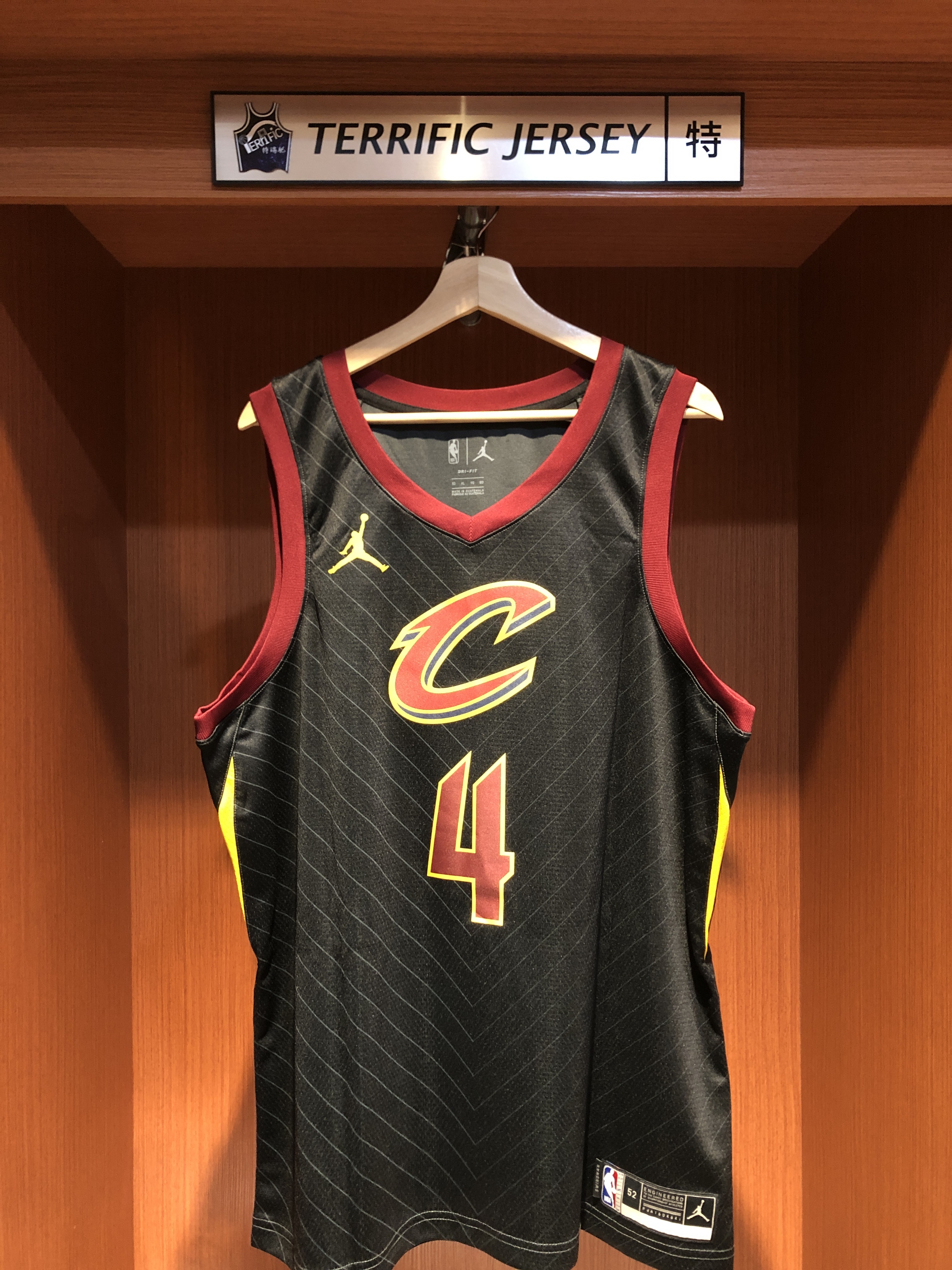 NBA球衣 親簽含認證 Evan Mobley 克里夫蘭騎士黑 新人年 加簽 Nike Swingman 球迷版 熱轉印 Fanatics 官方雷射編號 全新