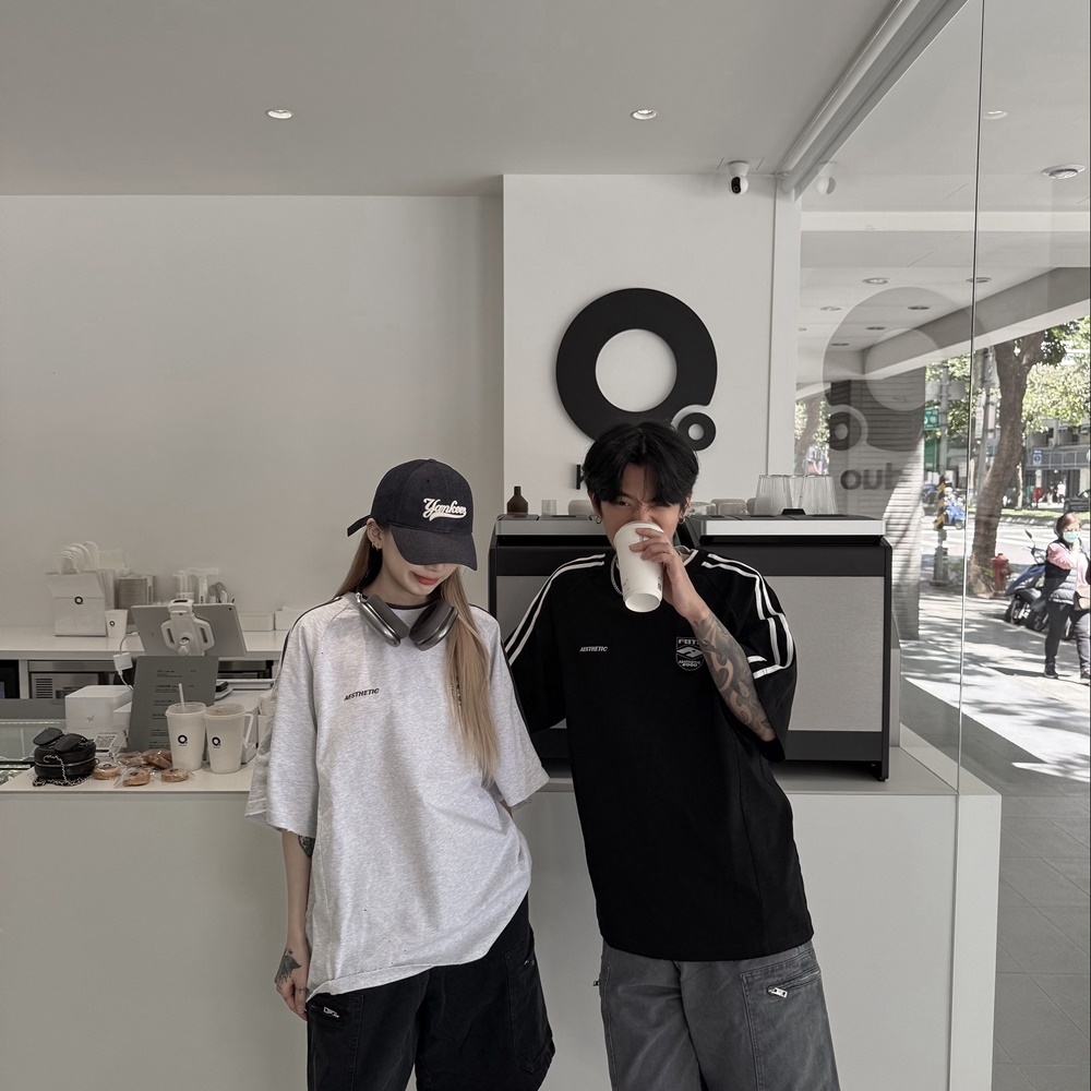 簡約線條 刷破短袖球衣