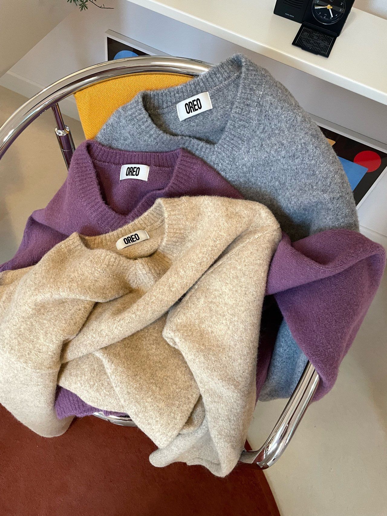 淨色V領針織衫 OREO-121T