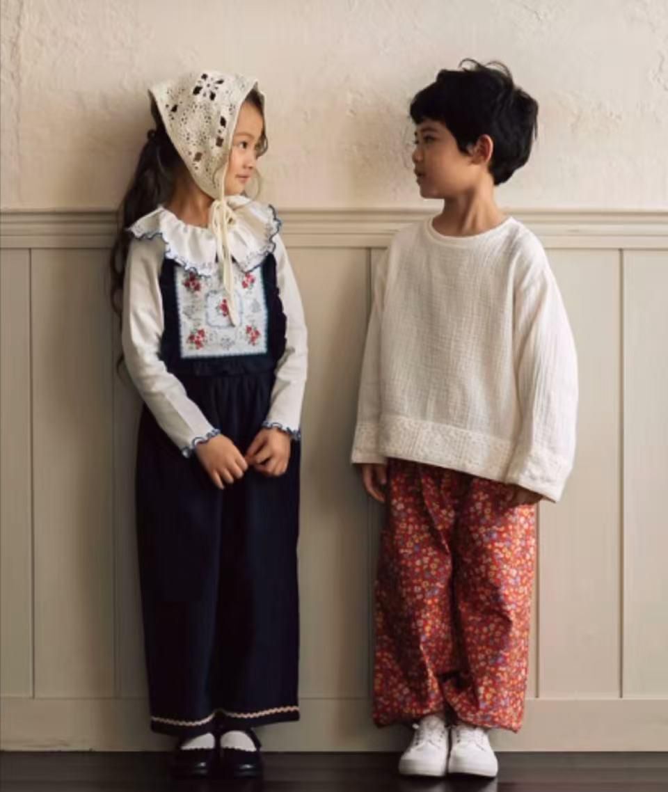 日單 tete花藝風背帶褲