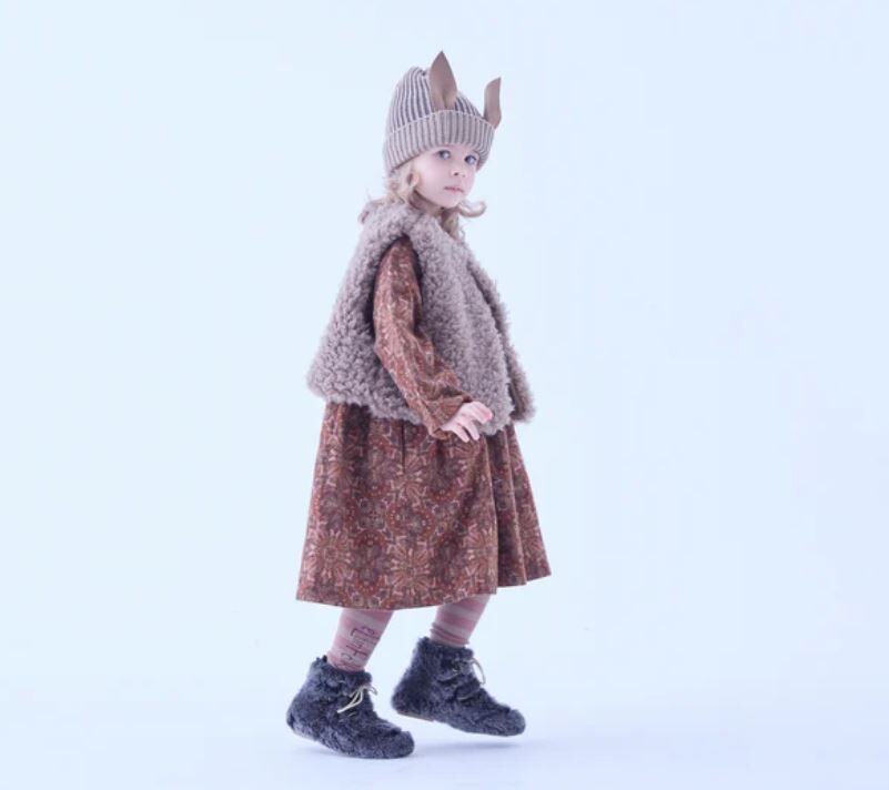 ELFINFOLK 捲捲毛背心 Curly Boa Vest brown