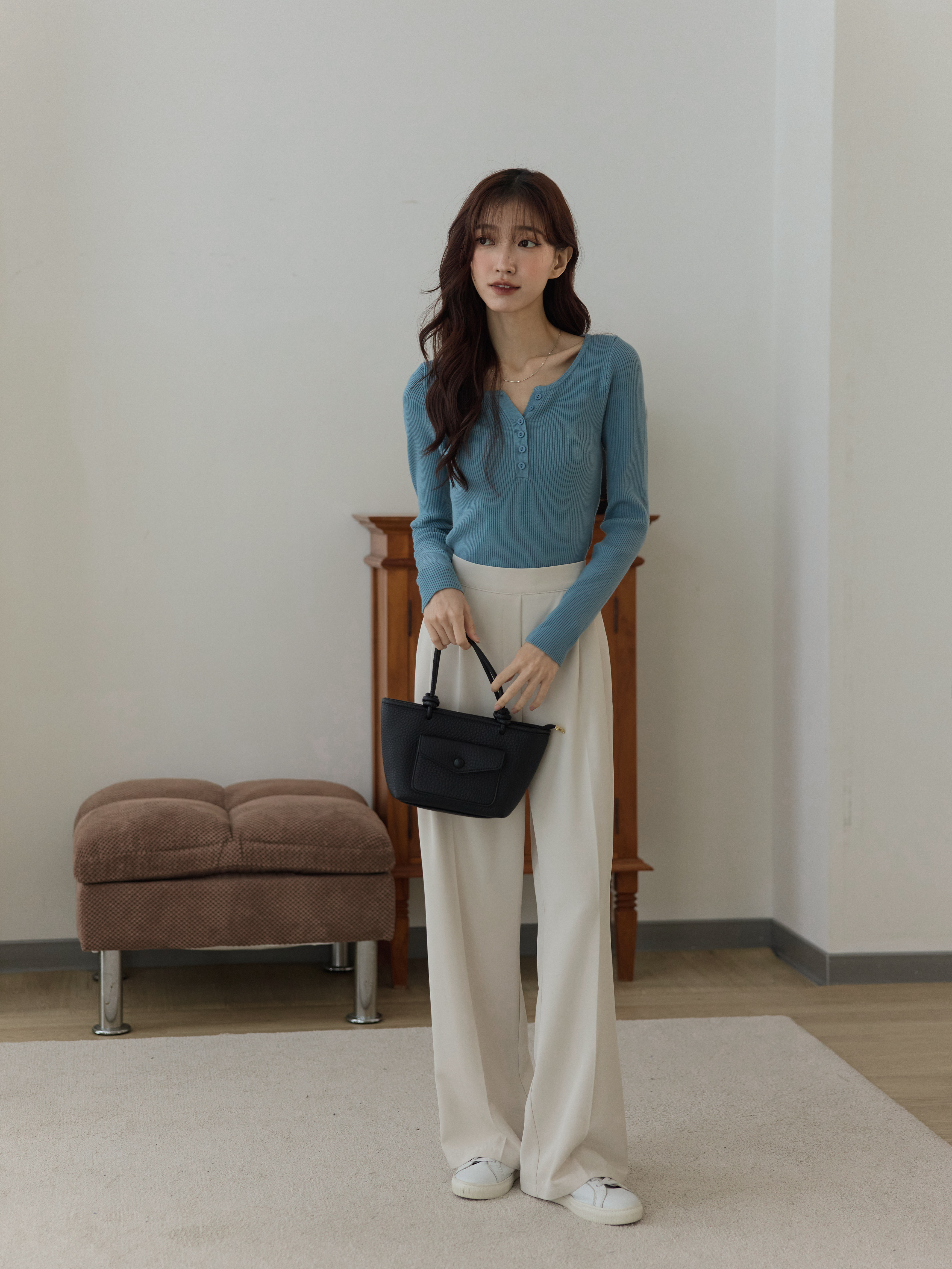 09021_1187.jpg 09021_1187.jpg