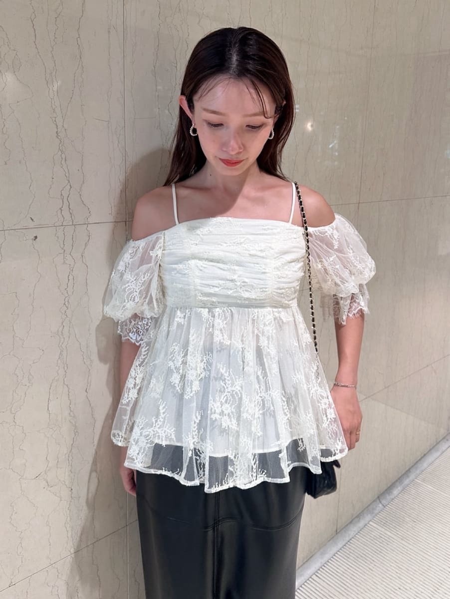 [預購] 折扣 SNIDEL 露肩蕾絲短版上衣