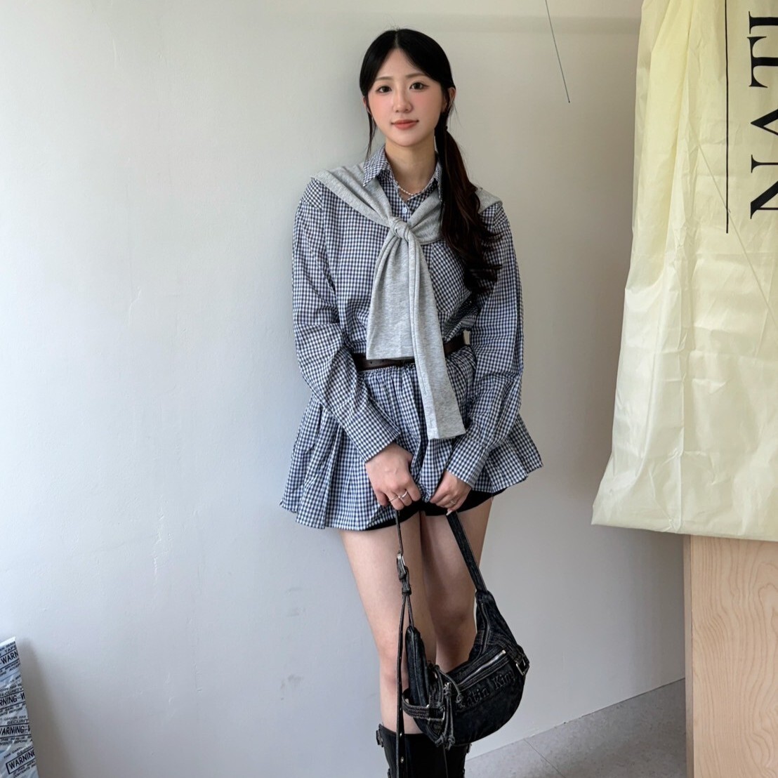 靜謐藏書閣 附披肩格紋襯衫短洋