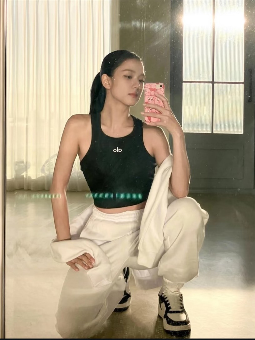 ALO JISOO 金智秀同款 小背心