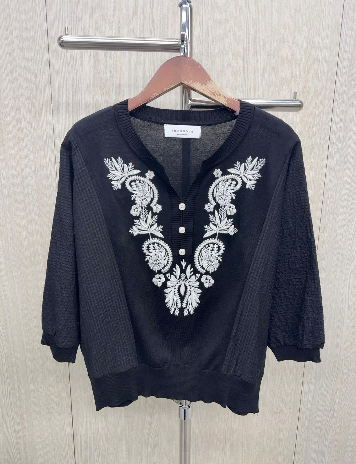 韓國高質繡花針織top~116AG