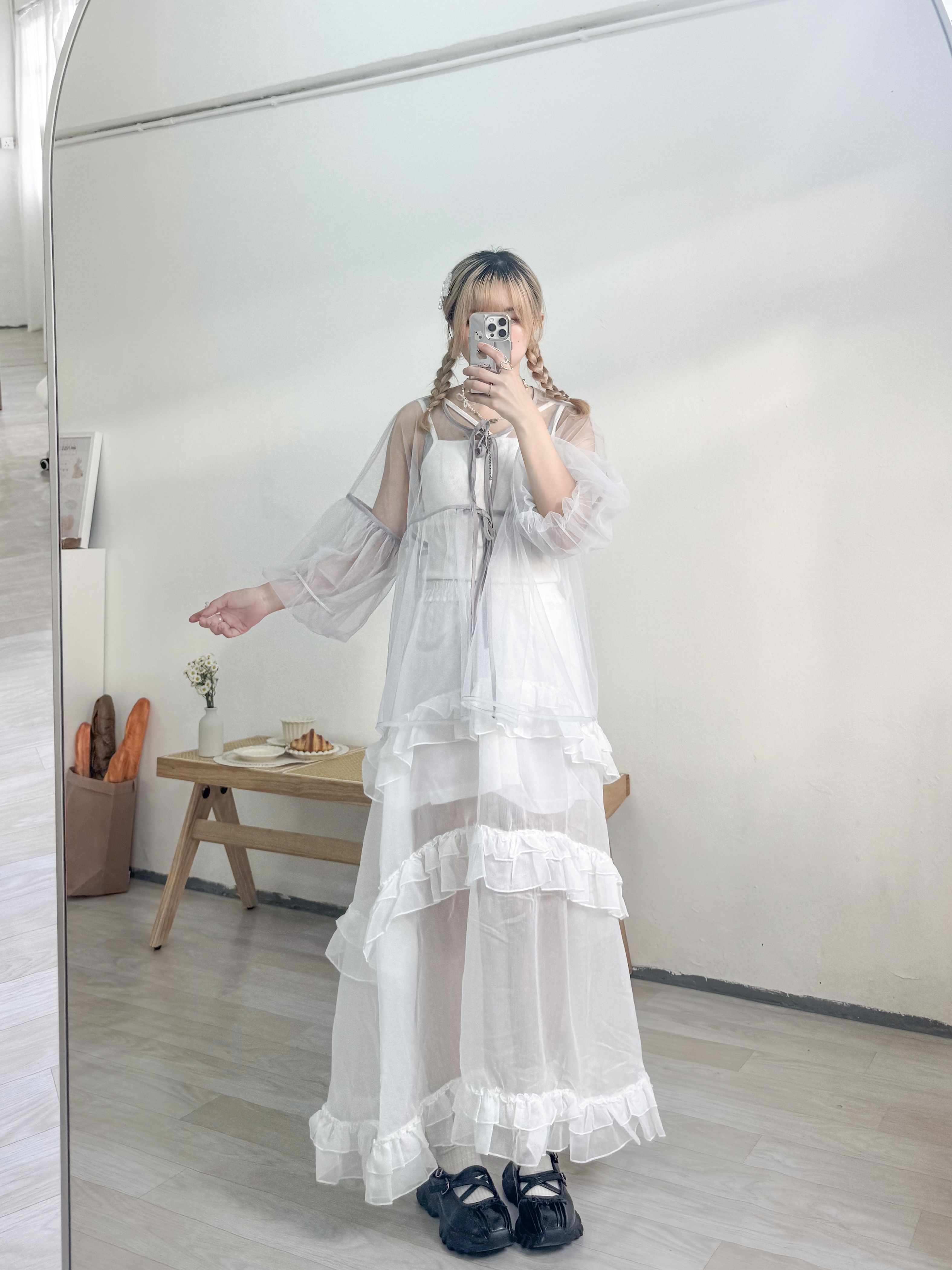 倒U Ruffle花邊半透裙 · 1色入