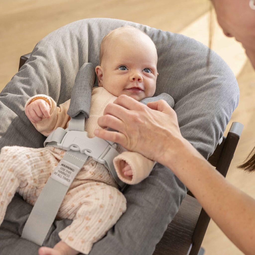 Stokke–Tripp Trapp 初生嬰兒套件,五點式安全帶,網狀透氣底座