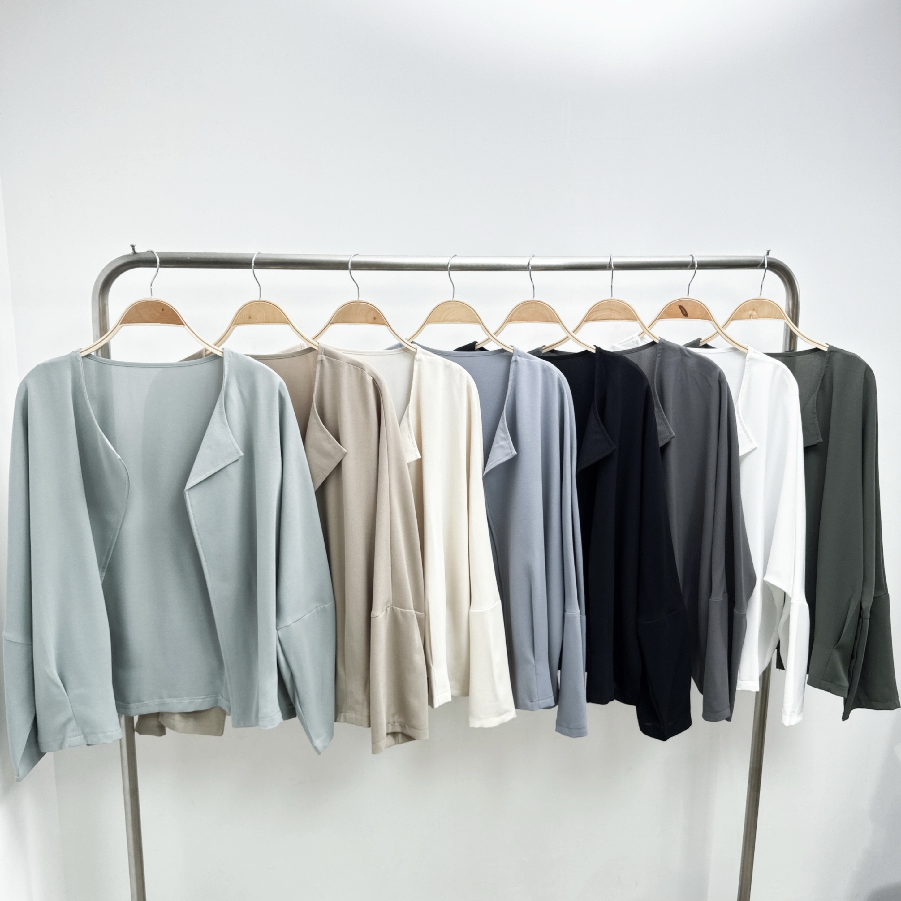 車摺腳小蝙蝠袖薄梭織開胸外套 (F28-F35)