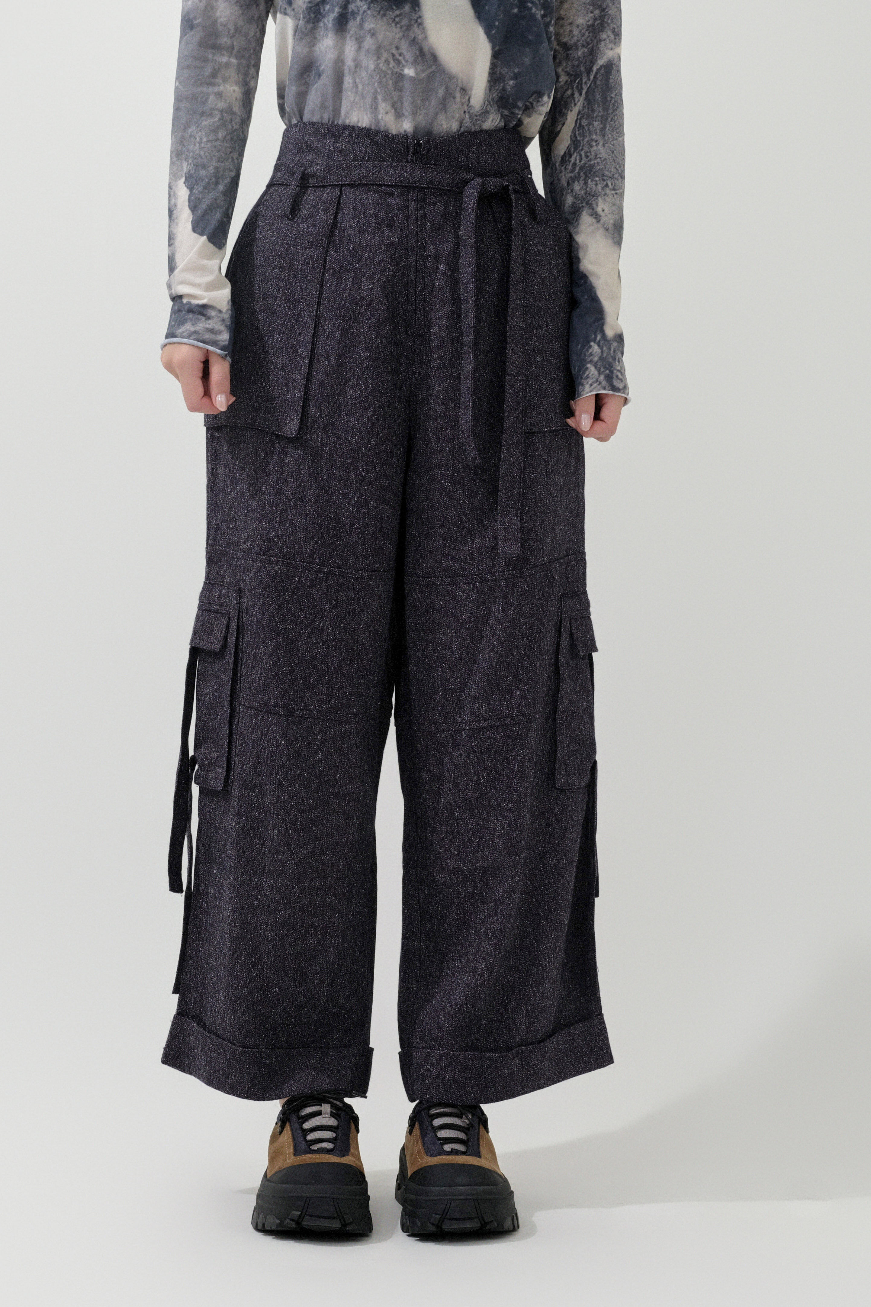 裝飾帶西裝布軍褲（預購產品）