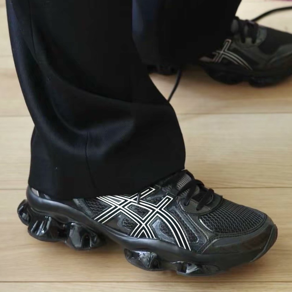 ASICS GEL-QUANTUM KINETIC 亞瑟士 金屬 黑銀 灰黑 冰塊底 休閒鞋 男鞋 1203A270-023