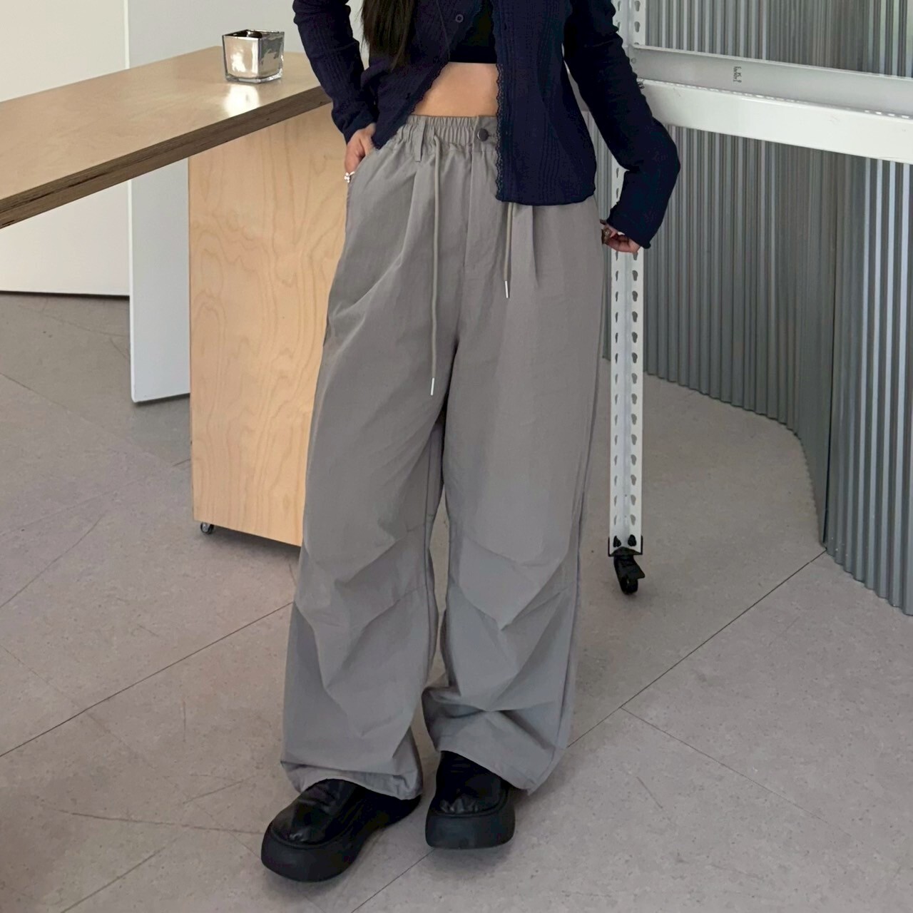 放空星期三 膝下打褶抽繩寬褲