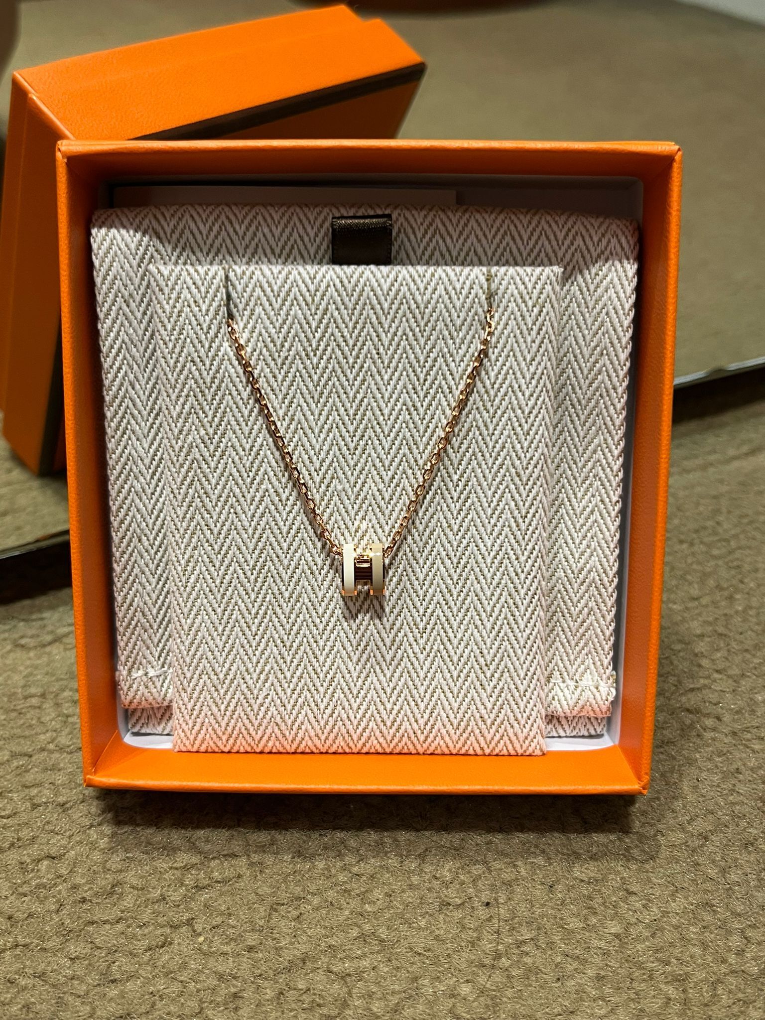 Mini pop H necklace B2 systeme cd